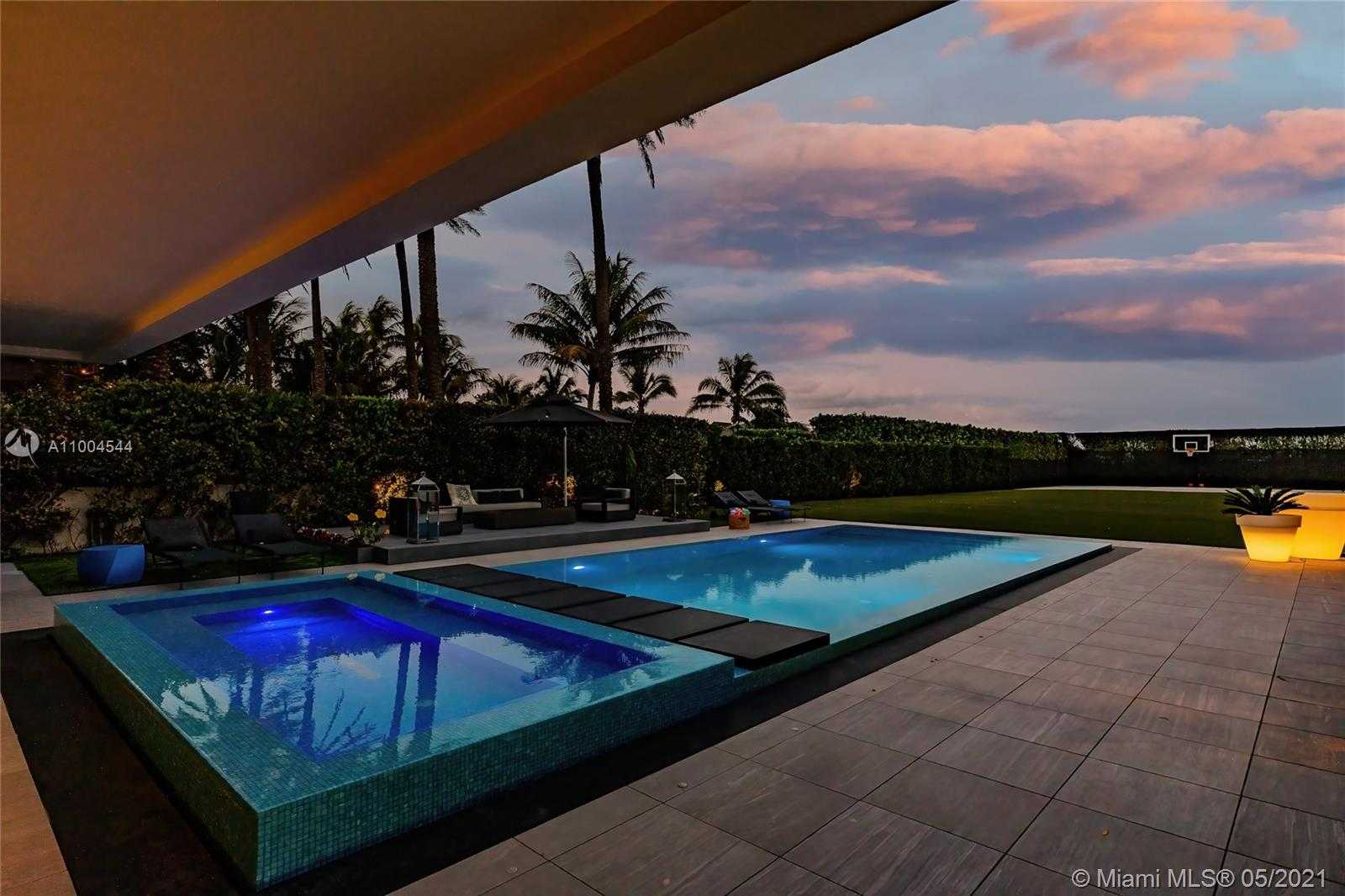 Small Image of 7717 ATLANTIC WAY, Miami Beach Number 83