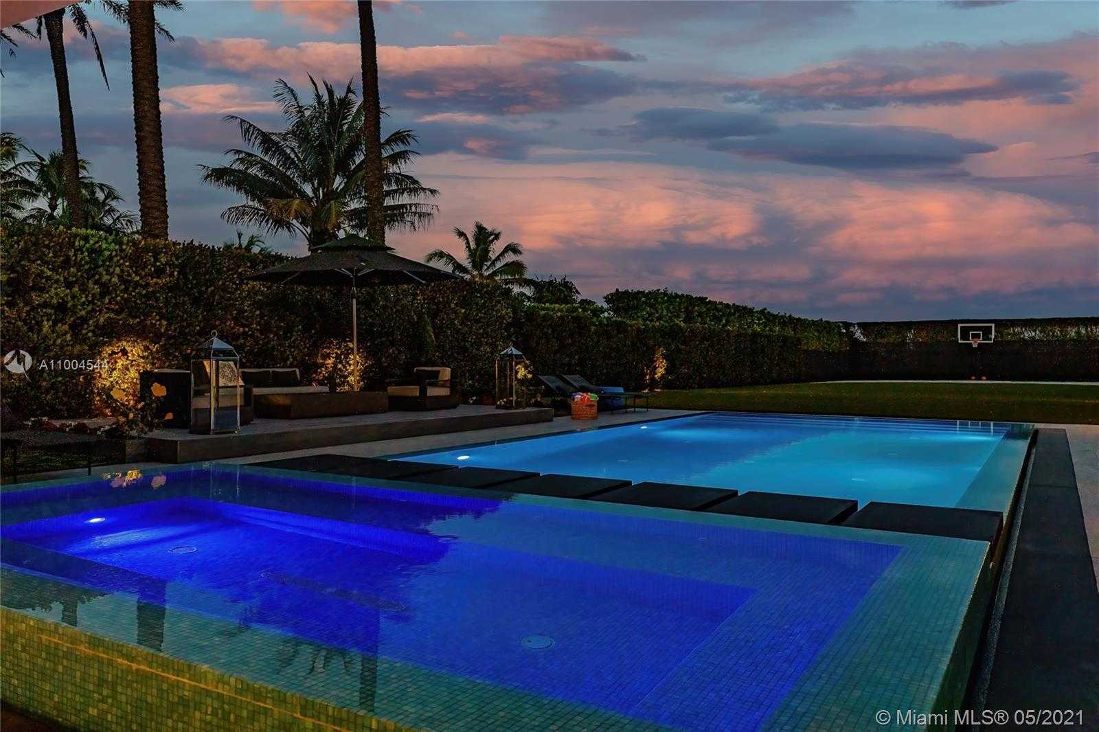 Small Image of 7717 ATLANTIC WAY, Miami Beach Number 88
