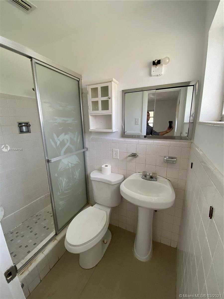 Small Image of 6960 SOUTH WEST 8TH ST, Pembroke Pines Number 13