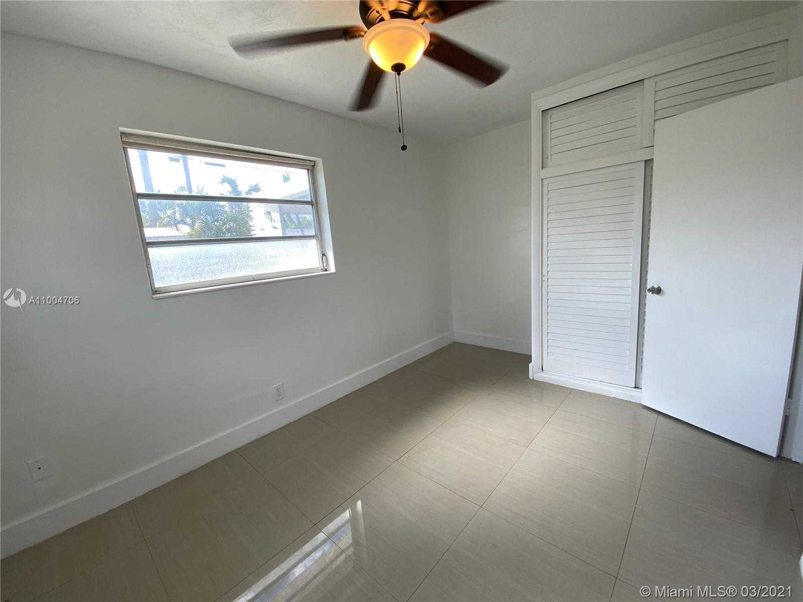 Small Image of 6960 SOUTH WEST 8TH ST, Pembroke Pines Number 18