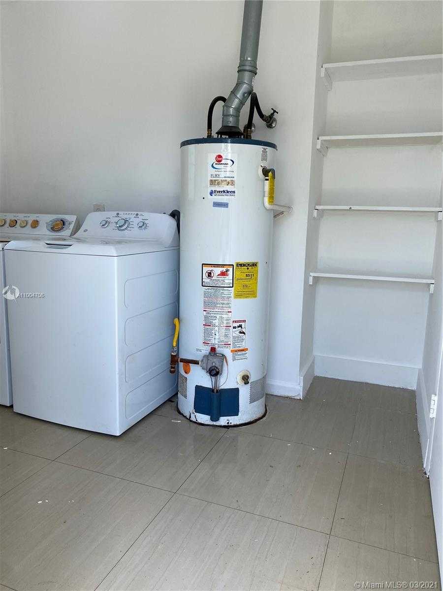 Small Image of 6960 SOUTH WEST 8TH ST, Pembroke Pines Number 22
