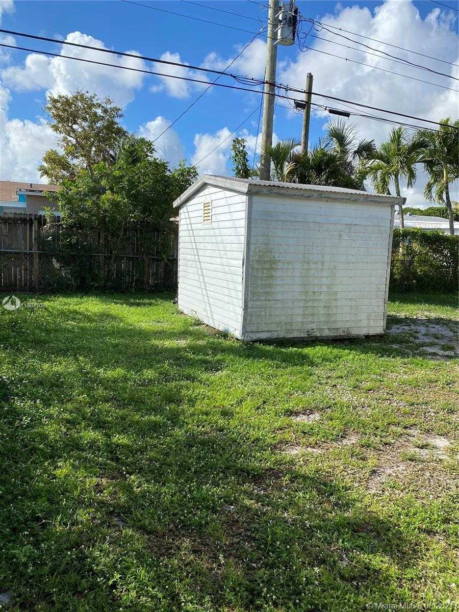 Small Image of 6960 SOUTH WEST 8TH ST, Pembroke Pines Number 6