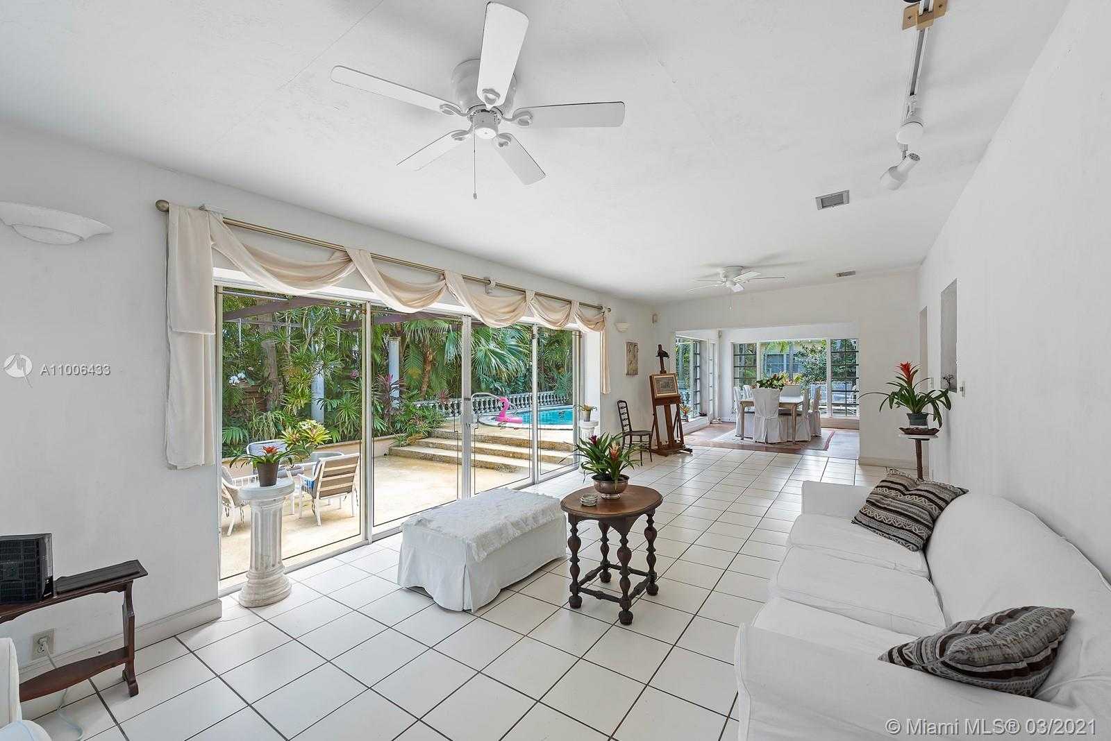Small Image of 230 BUTTONWOOD DR, Key Biscayne Number 12