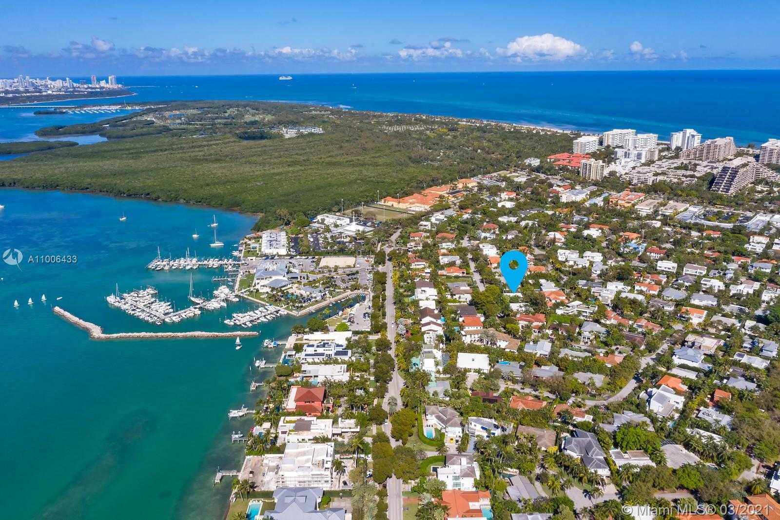 Small Image of 230 BUTTONWOOD DR, Key Biscayne Number 20