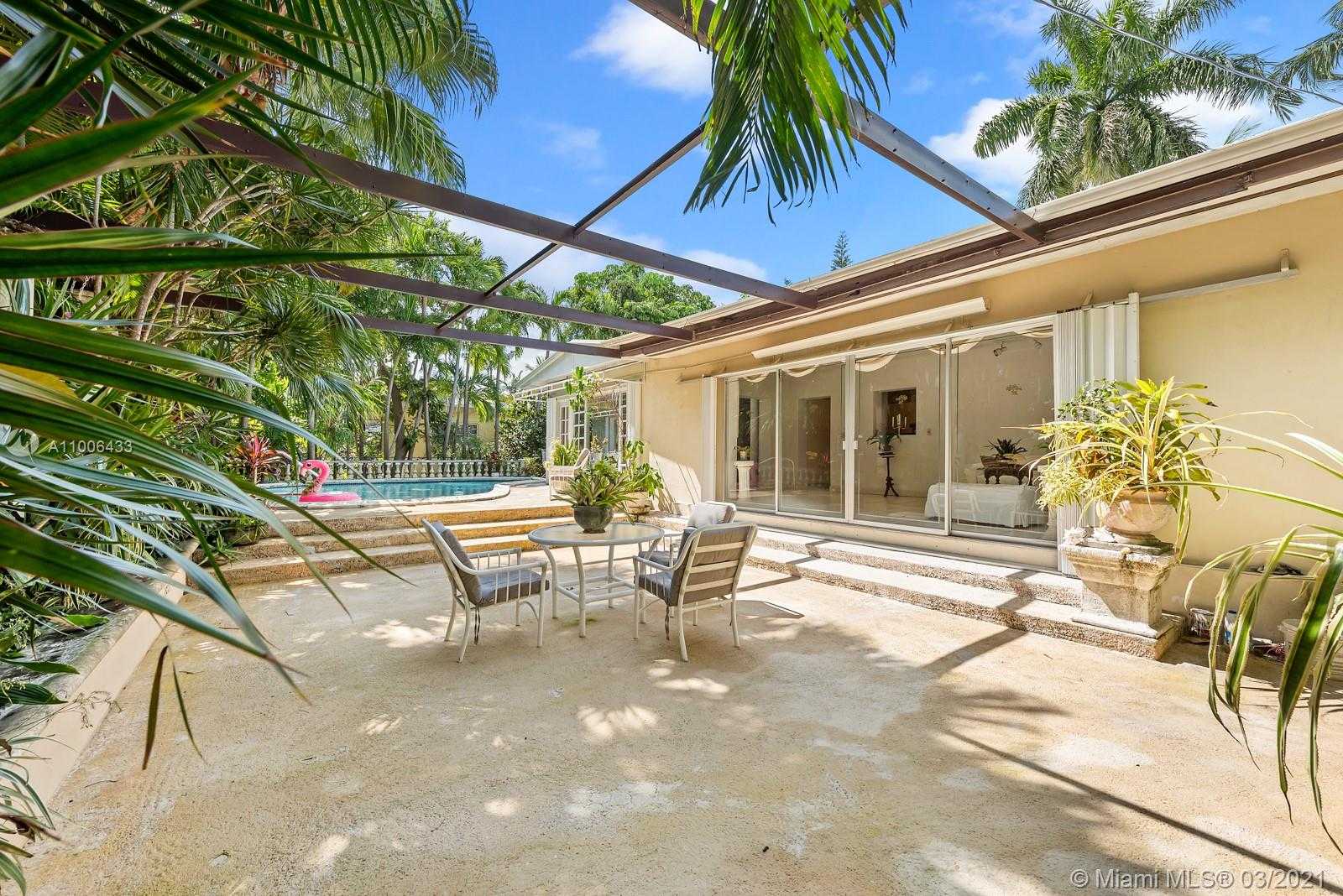 Small Image of 230 BUTTONWOOD DR, Key Biscayne Number 6