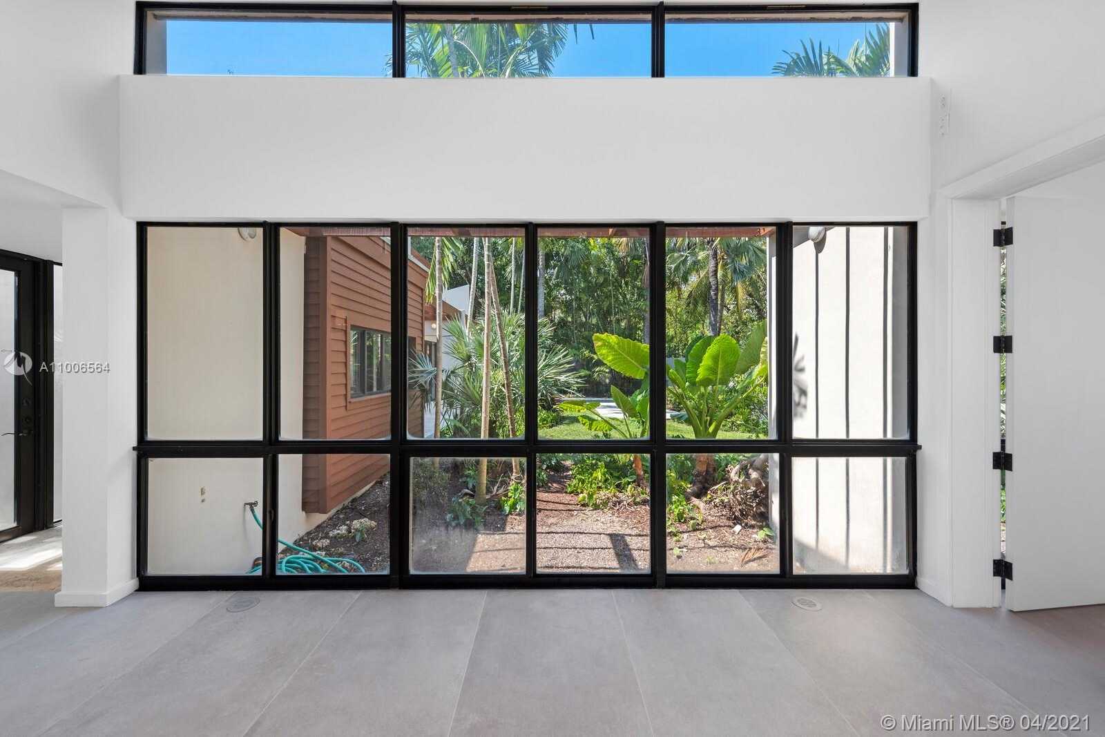 Small Image of 3651 SAINT GAUDENS RD, Miami Number 17