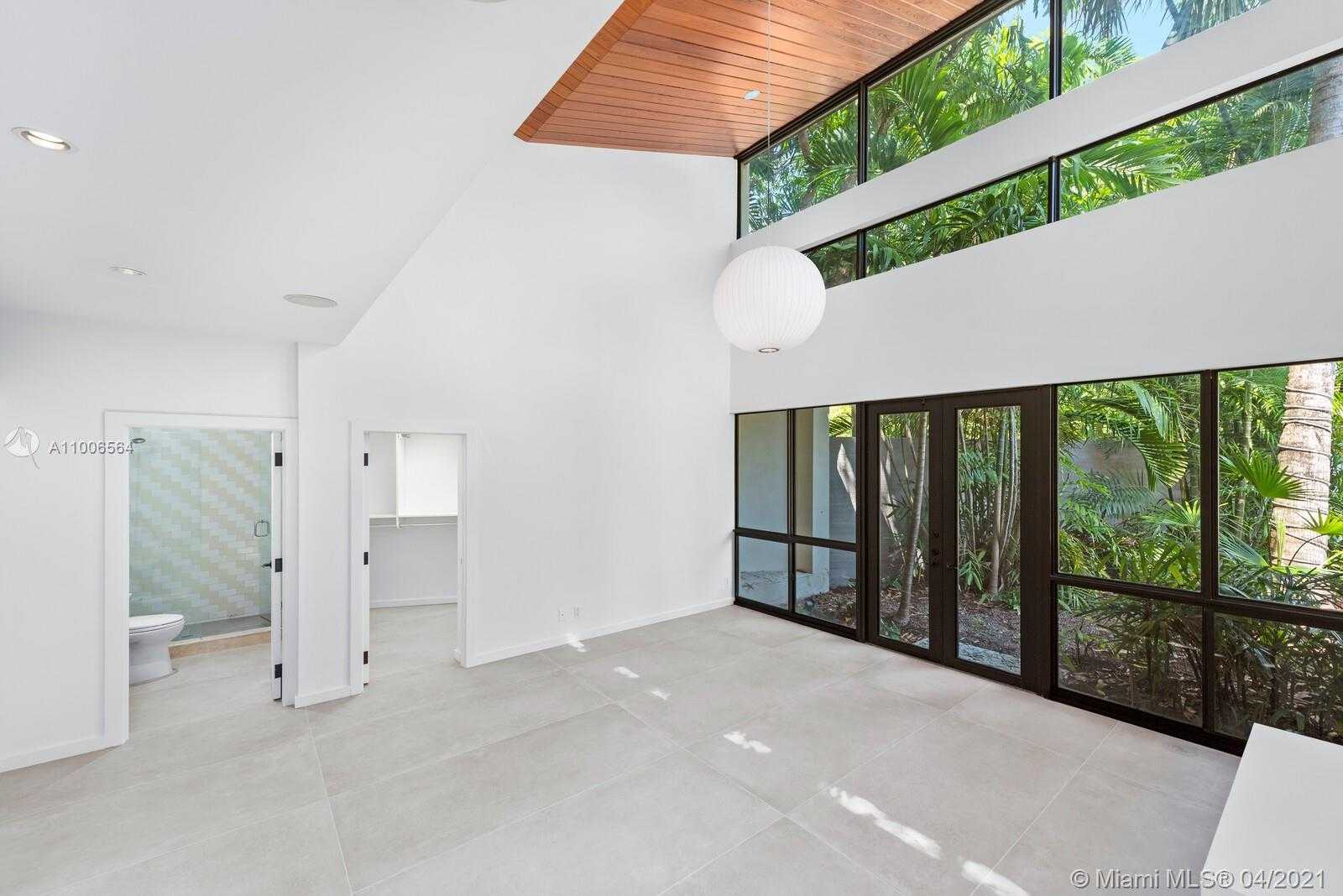 Small Image of 3651 SAINT GAUDENS RD, Miami Number 29