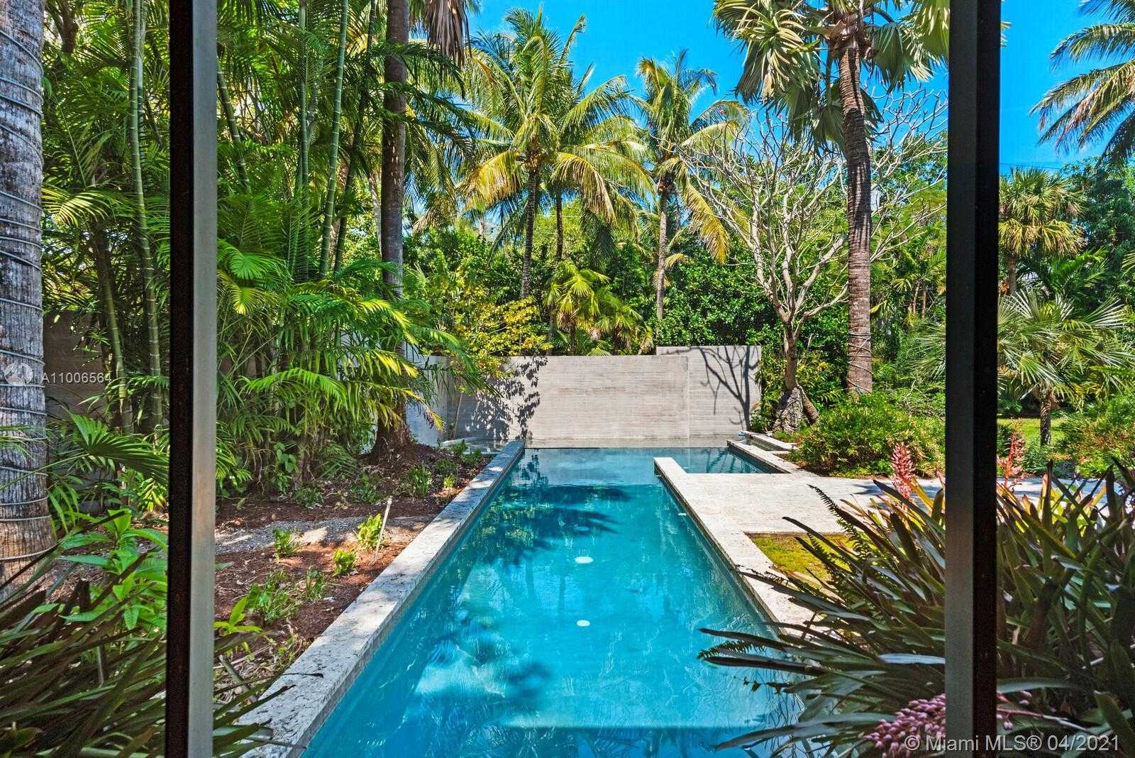 Small Image of 3651 SAINT GAUDENS RD, Miami Number 4