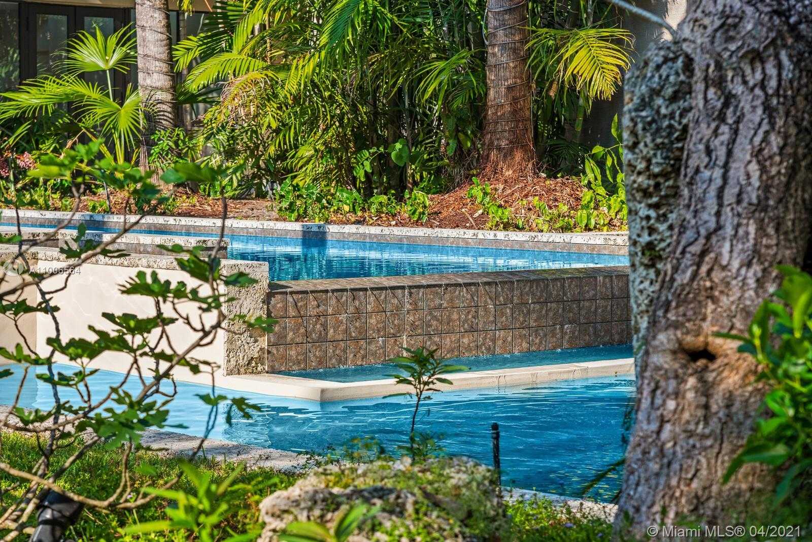 Small Image of 3651 SAINT GAUDENS RD, Miami Number 46
