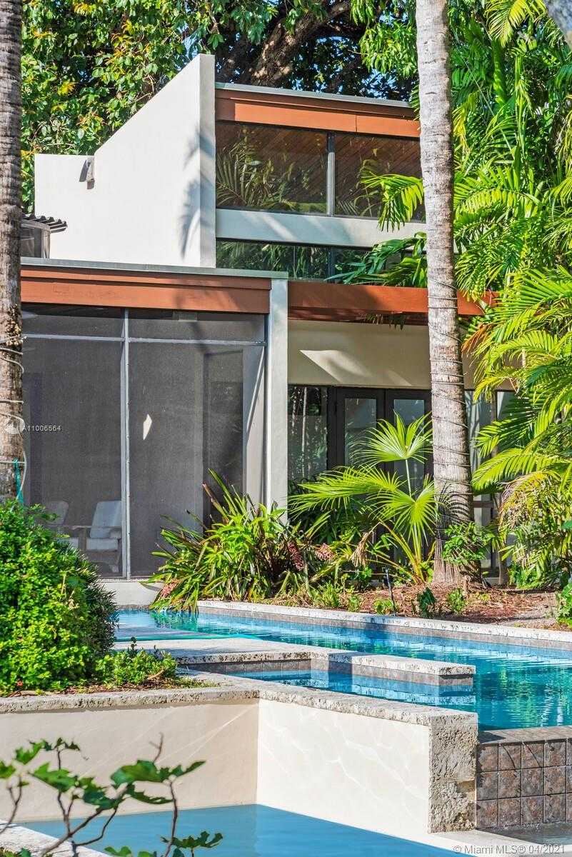 Small Image of 3651 SAINT GAUDENS RD, Miami Number 47