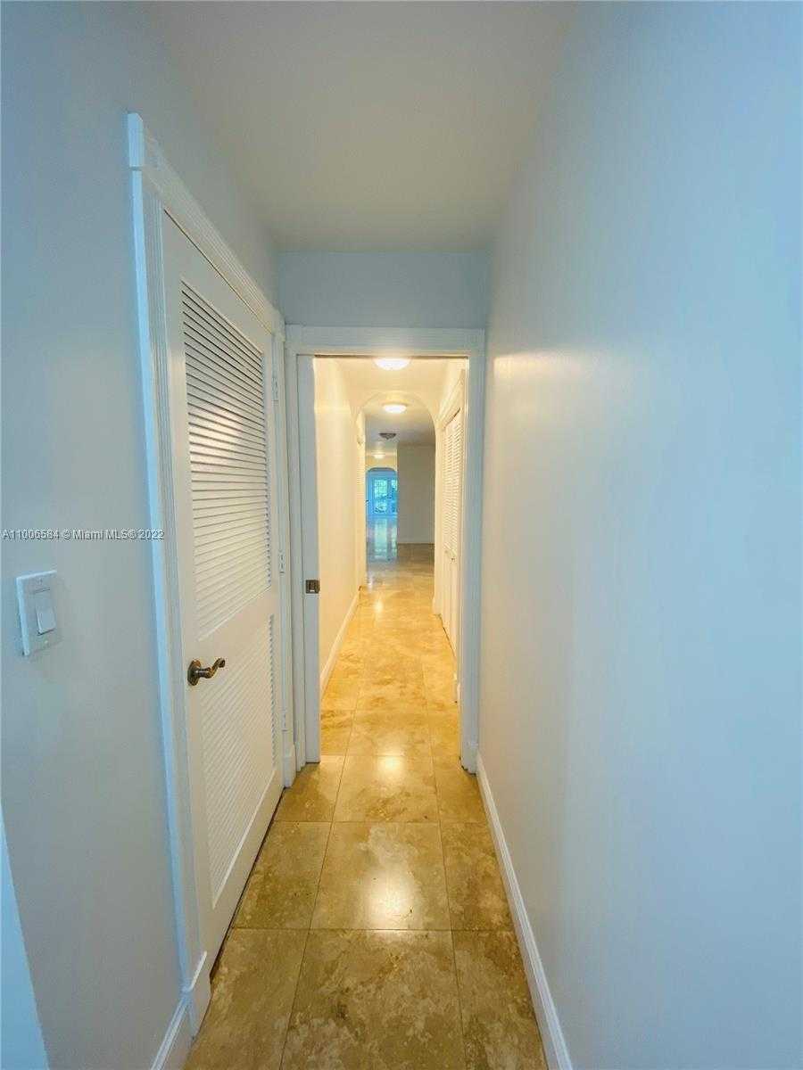 Small Image of 4181 SOUTH WEST 103RD AVE, Davie Number 28