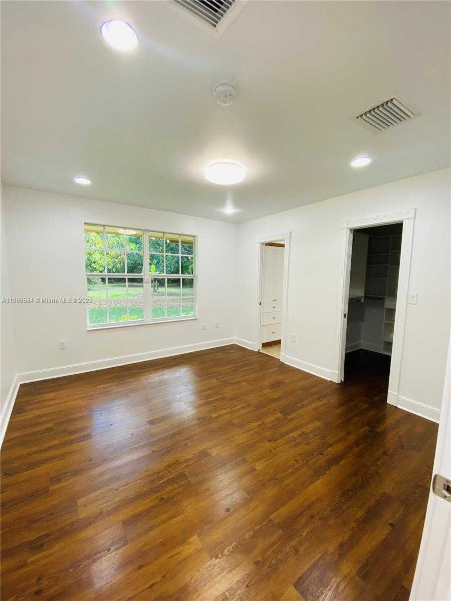 Small Image of 4181 SOUTH WEST 103RD AVE, Davie Number 29