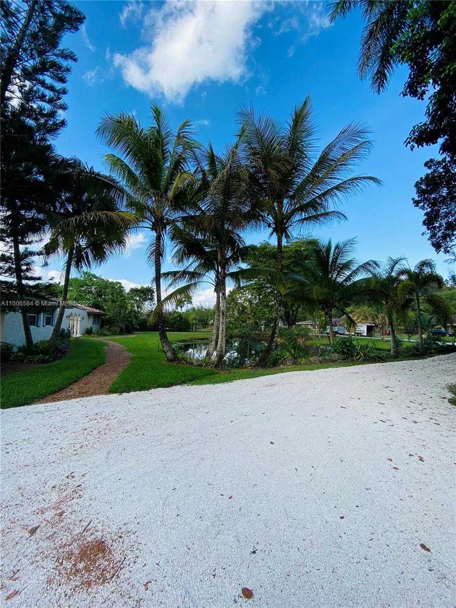 Small Image of 4181 SOUTH WEST 103RD AVE, Davie Number 36