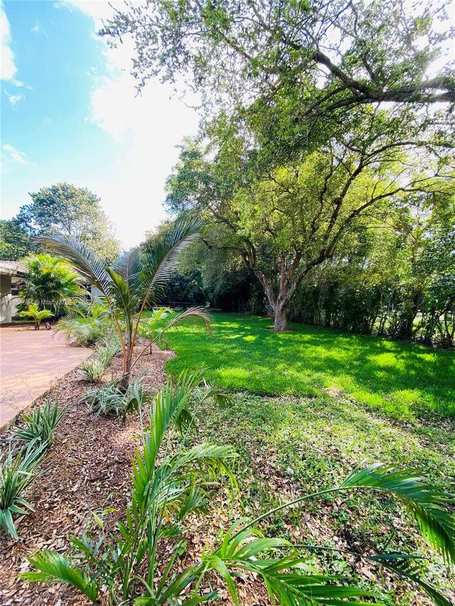 Small Image of 4181 SOUTH WEST 103RD AVE, Davie Number 37