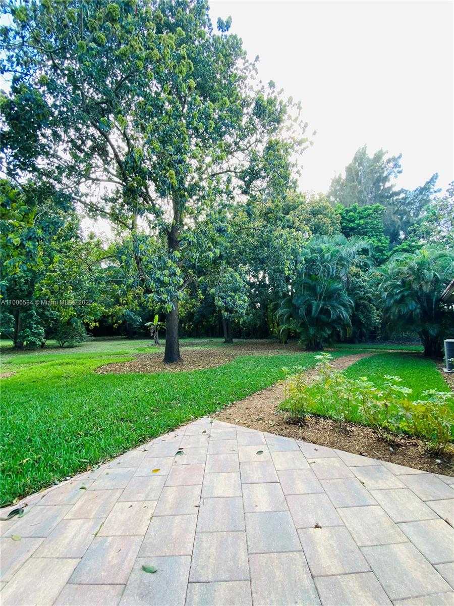 Small Image of 4181 SOUTH WEST 103RD AVE, Davie Number 41