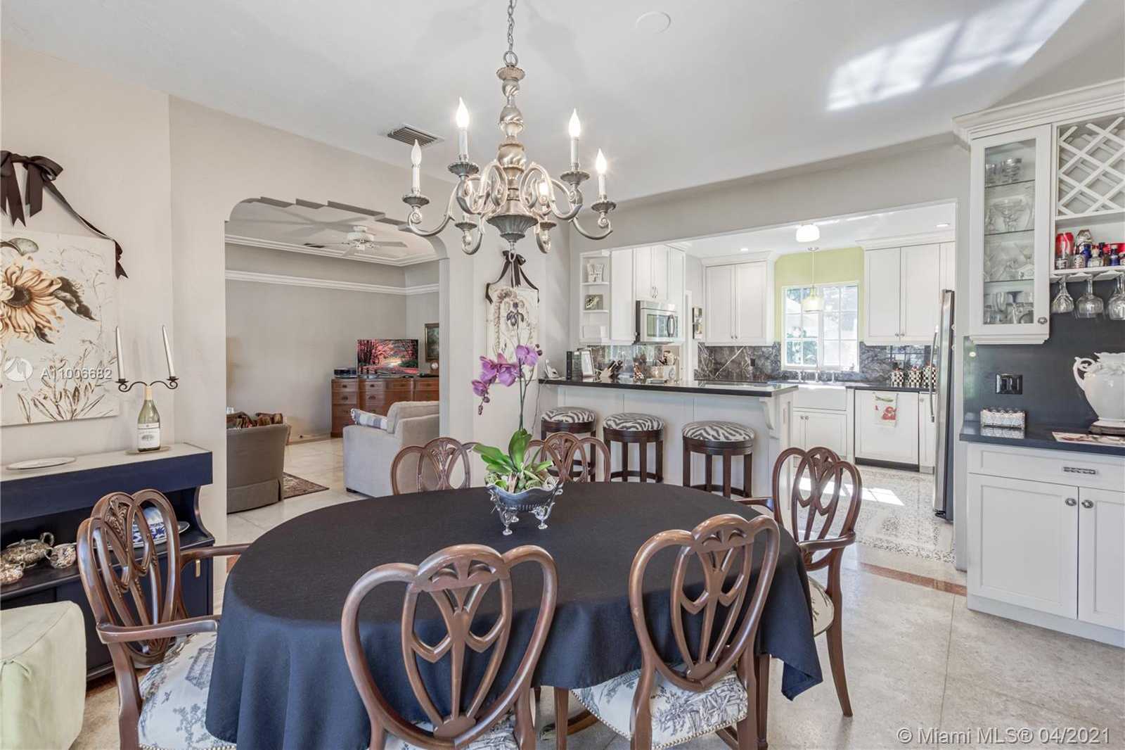 Small Image of 1124 NORTH EAST 89TH ST, Miami Number 11