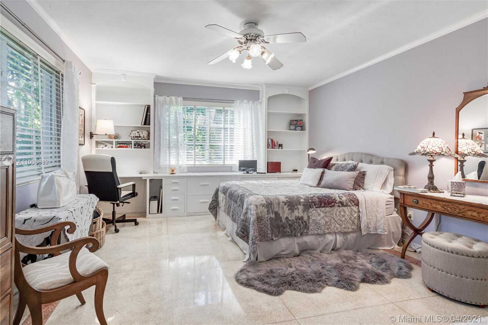 Small Image of 1124 NORTH EAST 89TH ST, Miami Number 16