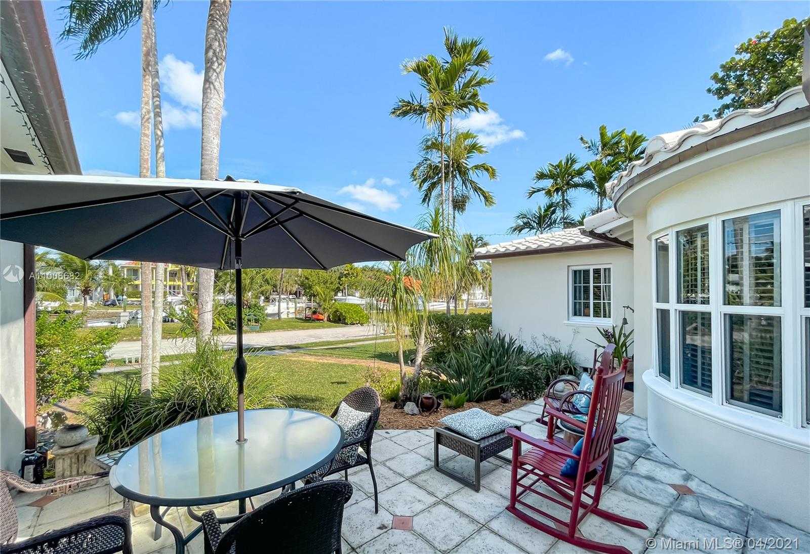 Small Image of 1124 NORTH EAST 89TH ST, Miami Number 18