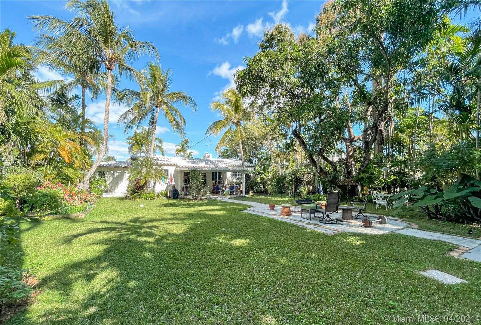 Small Image of 1124 NORTH EAST 89TH ST, Miami Number 23