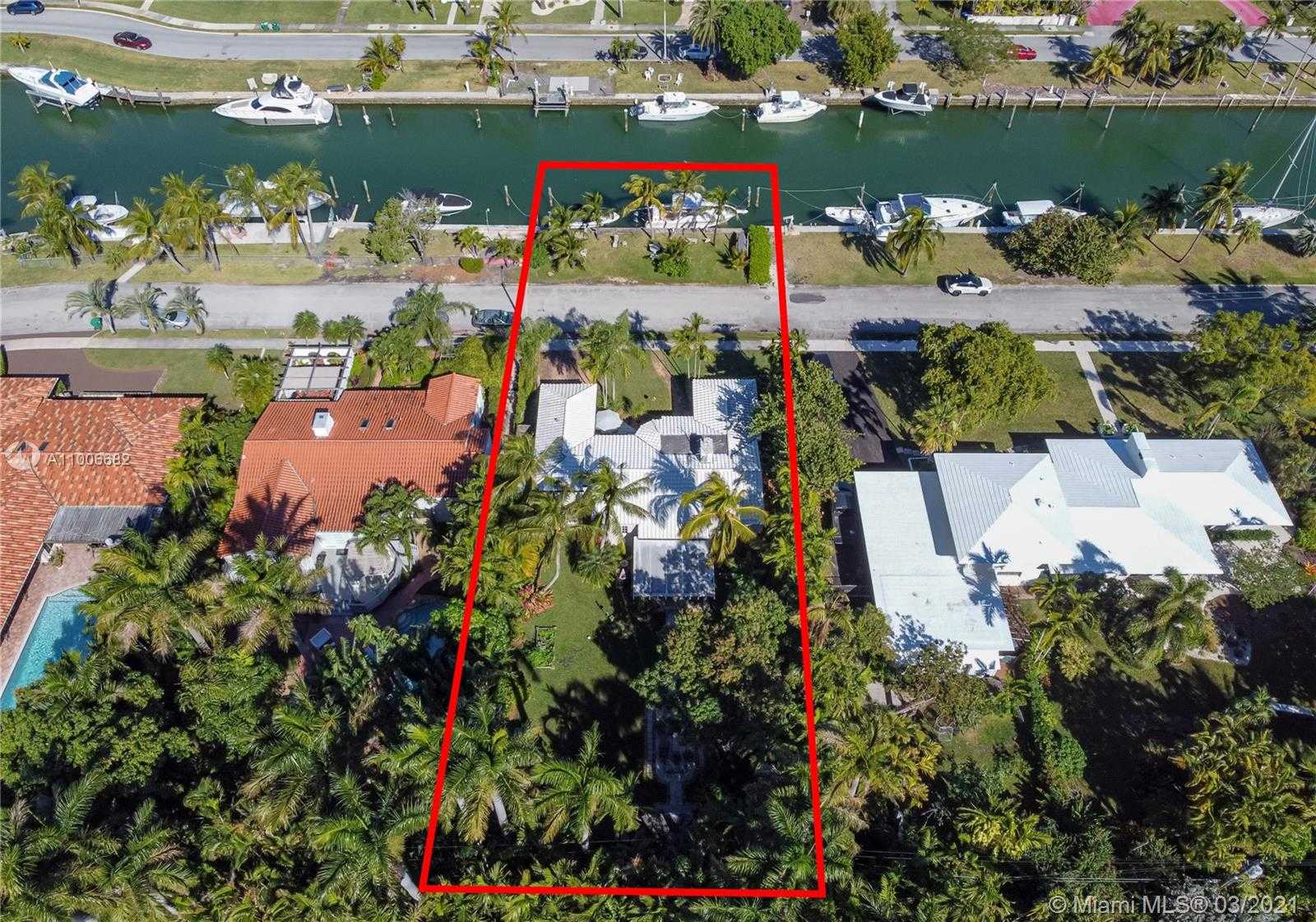 Small Image of 1124 NORTH EAST 89TH ST, Miami Number 29