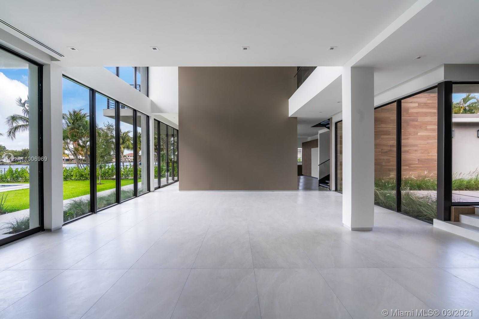 Small Image of 1529 MIDDLE RIVER DR, Fort Lauderdale Number 18