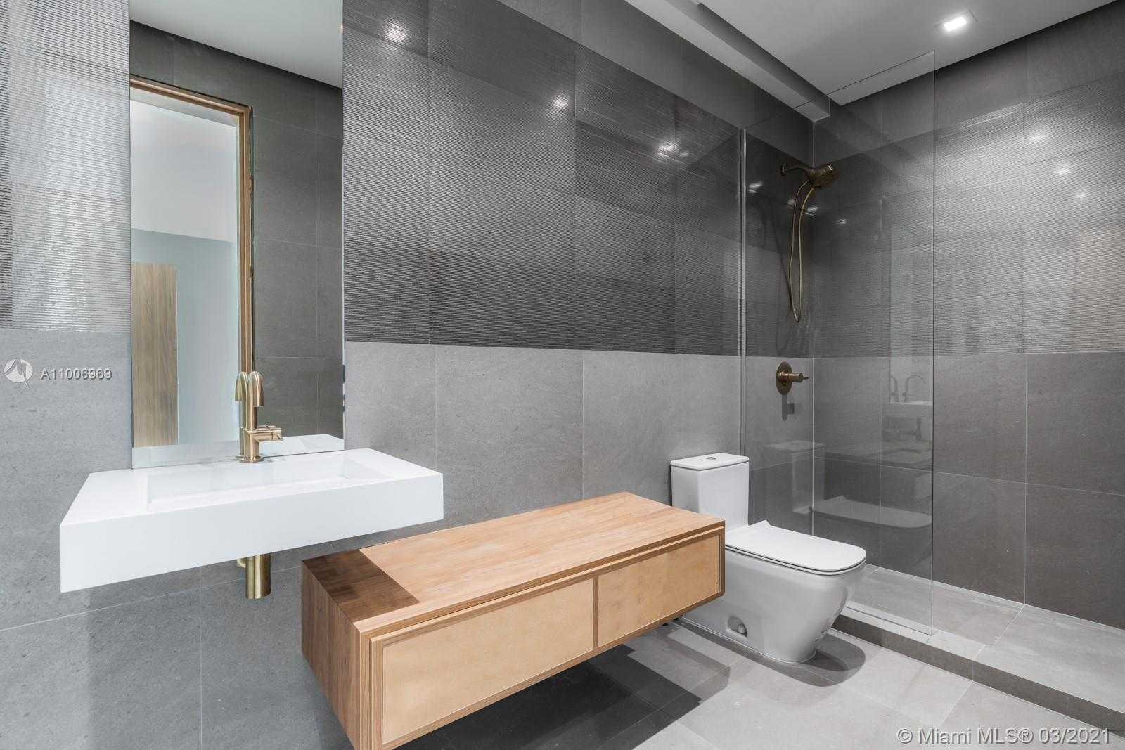 Small Image of 1529 MIDDLE RIVER DR, Fort Lauderdale Number 19