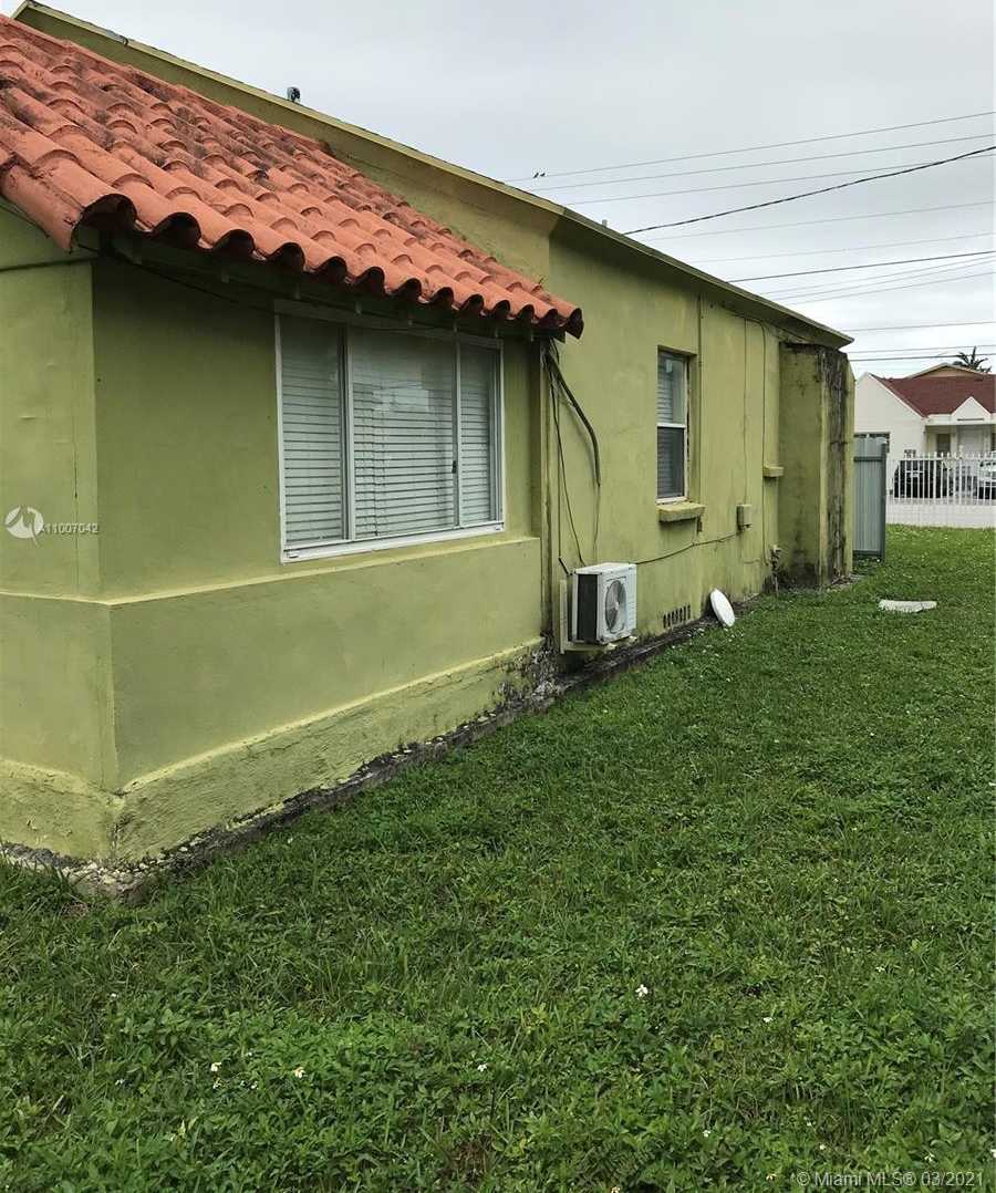 Small Image of 1942 SOUTH WEST 7TH STREET, Miami Number 12