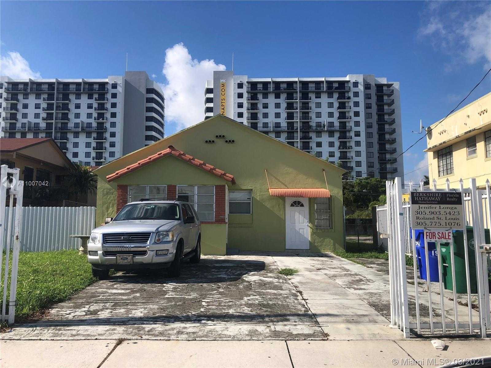 Small Image of 1942 SOUTH WEST 7TH STREET, Miami Number 2