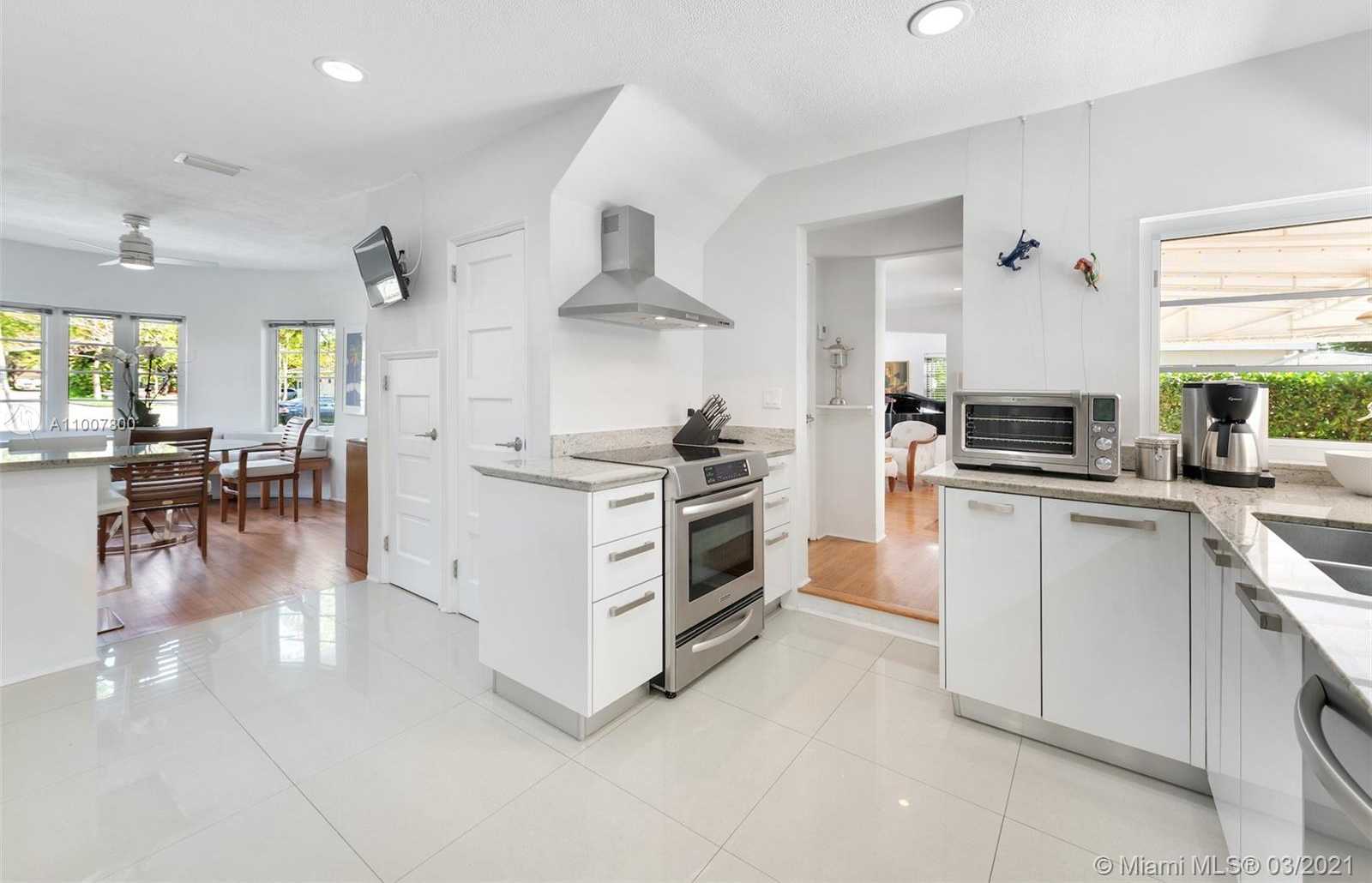 Small Image of 600 NORTH EAST 55TH TER, Miami Number 12