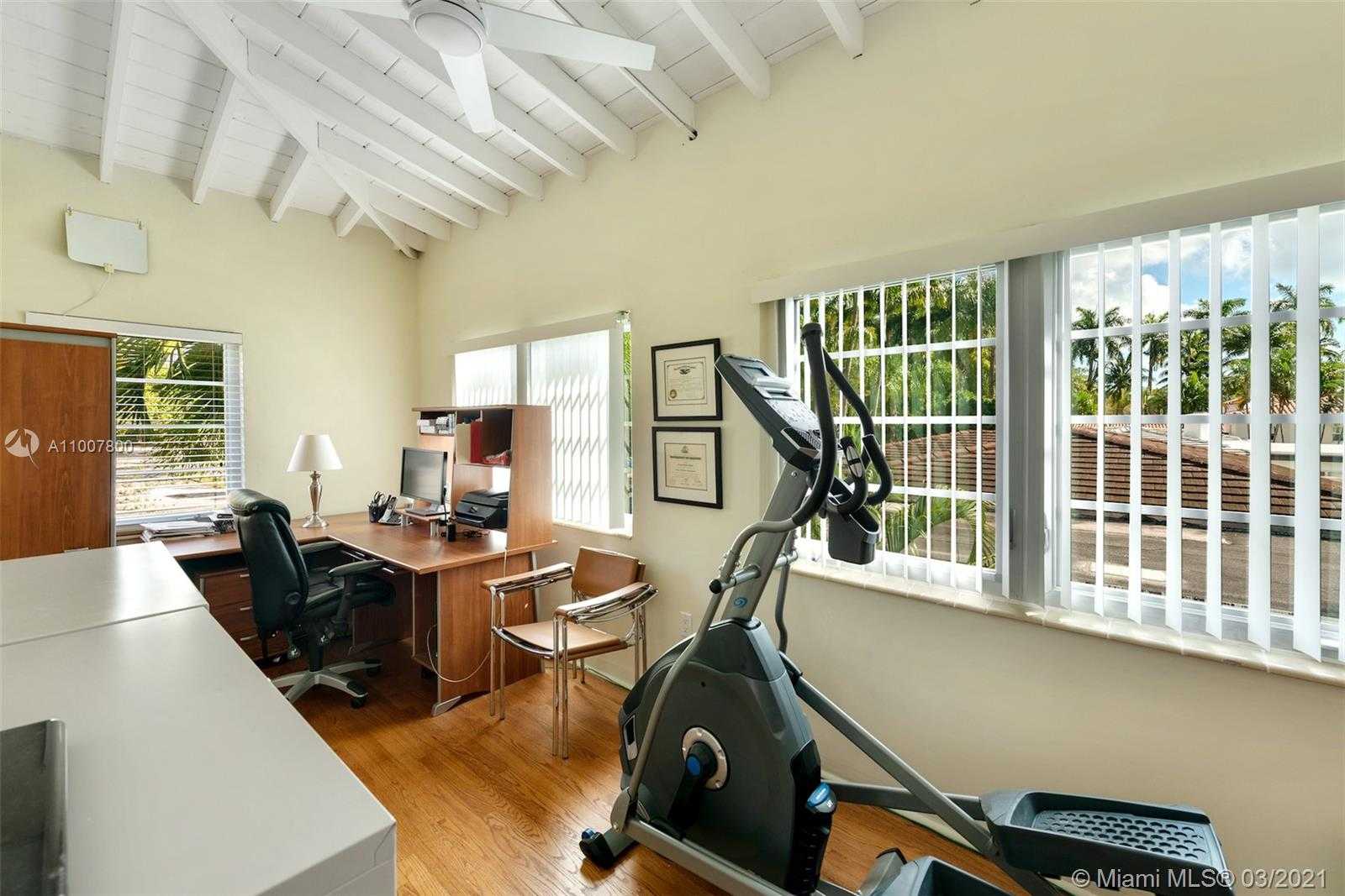 Small Image of 600 NORTH EAST 55TH TER, Miami Number 20