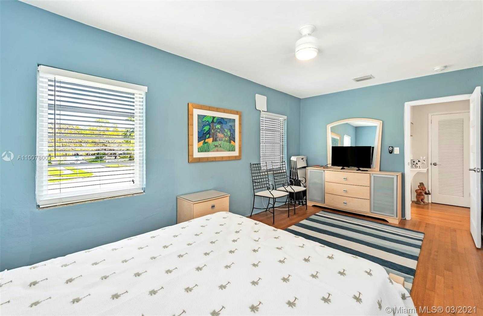Small Image of 600 NORTH EAST 55TH TER, Miami Number 27