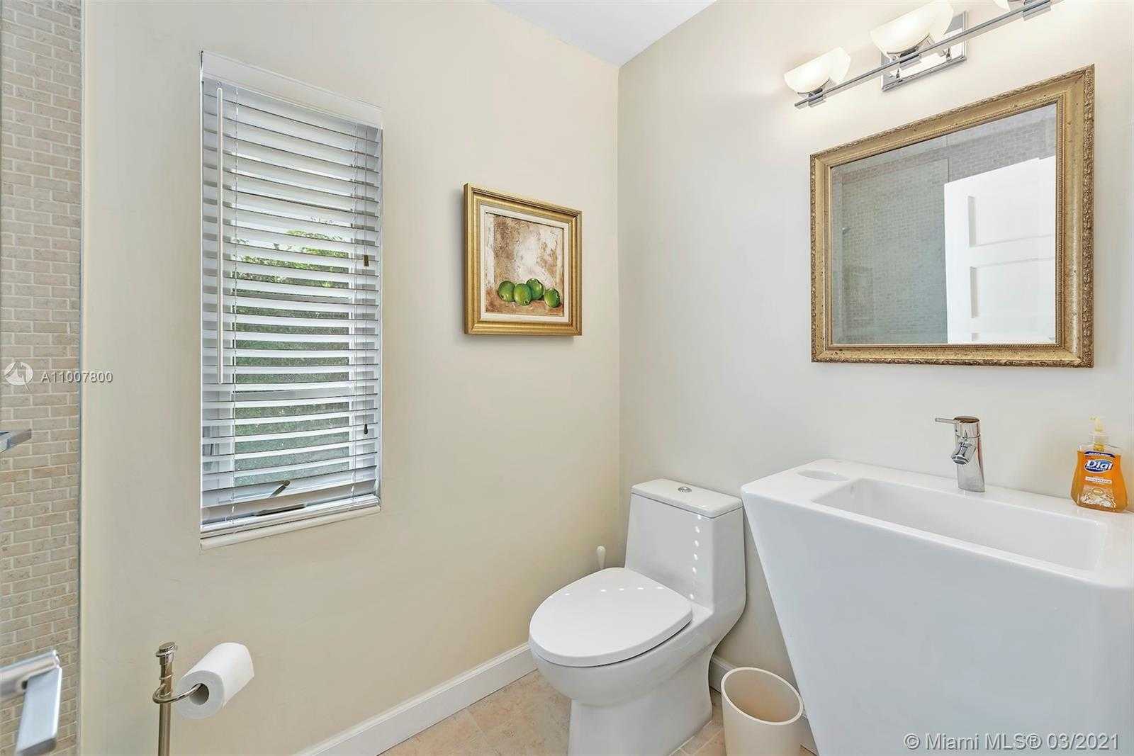 Small Image of 600 NORTH EAST 55TH TER, Miami Number 30