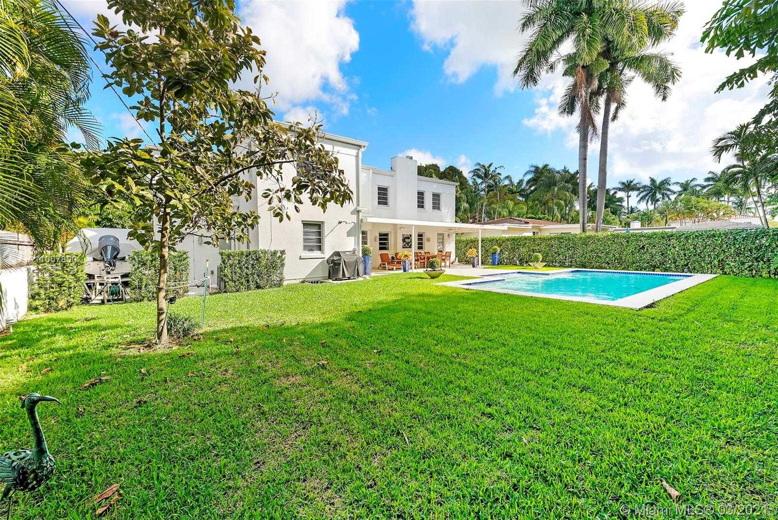 Small Image of 600 NORTH EAST 55TH TER, Miami Number 35
