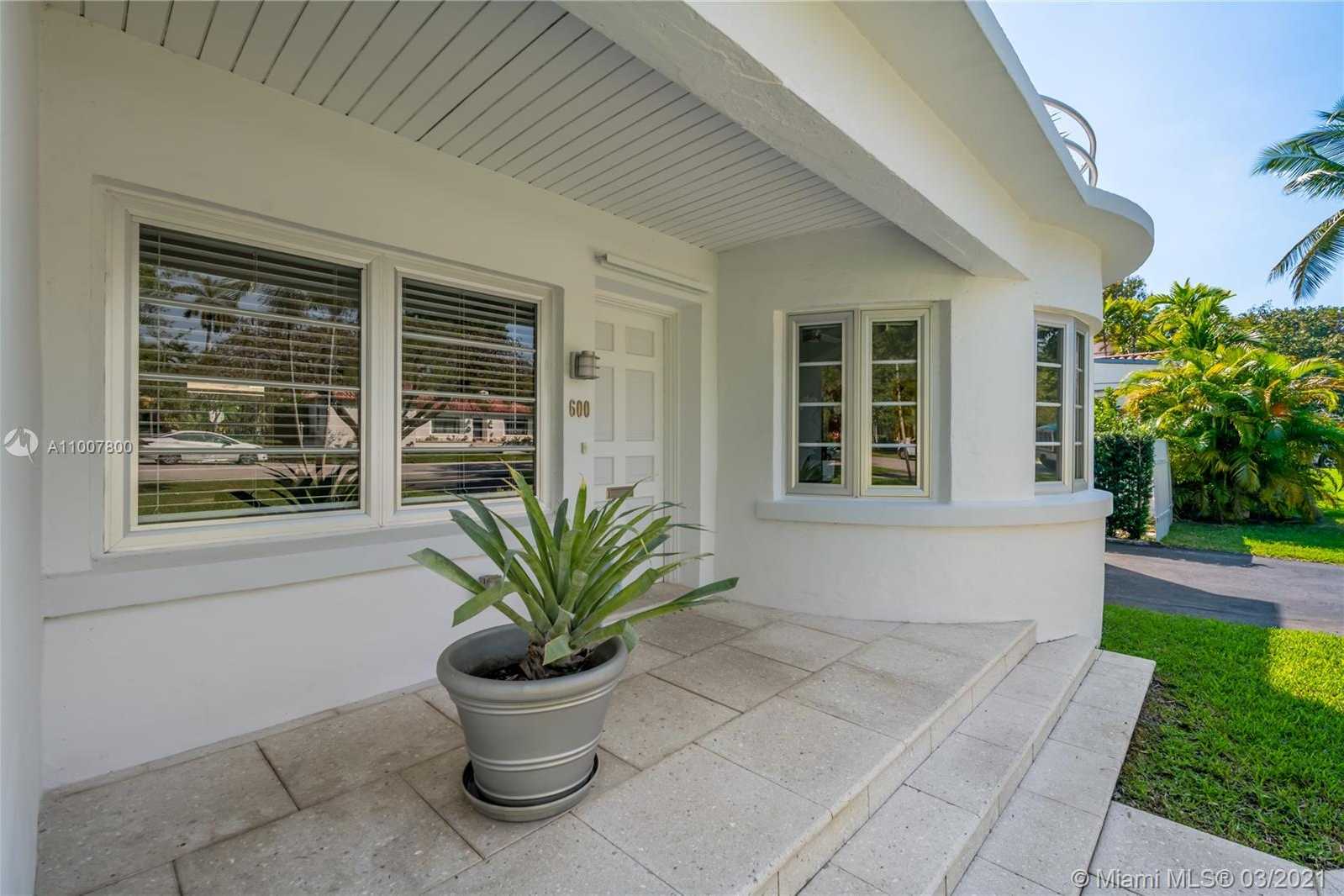 Small Image of 600 NORTH EAST 55TH TER, Miami Number 39