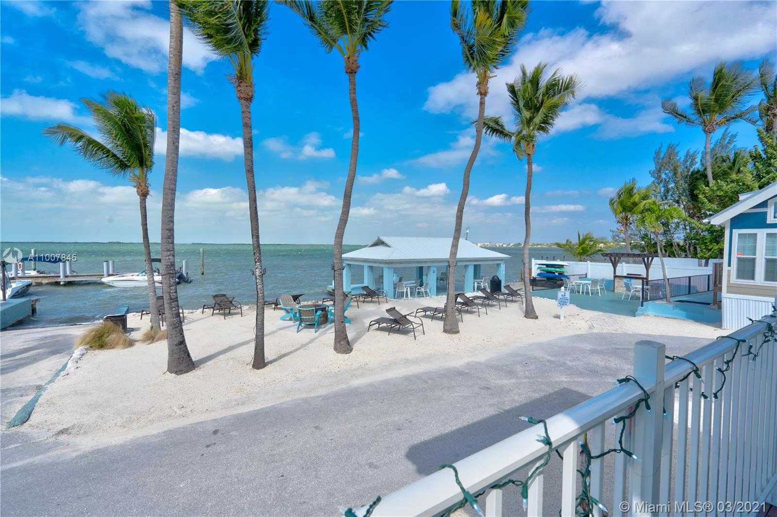 Small Image of 97680 OVERSEAS HIGHWAY, Key Largo Number 8