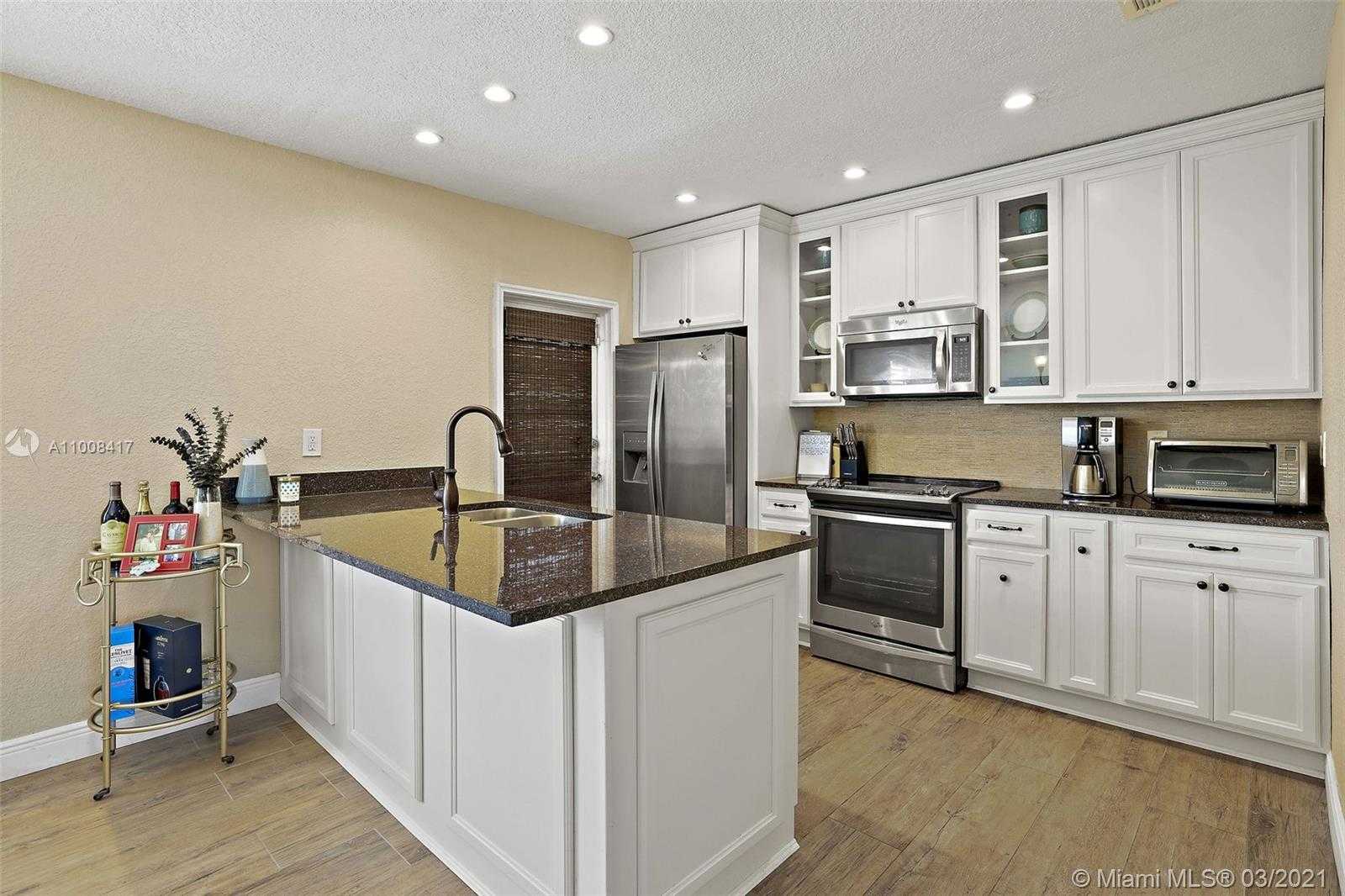 Small Image of 5916 SOUTH WEST 5TH TER, Miami Number 12