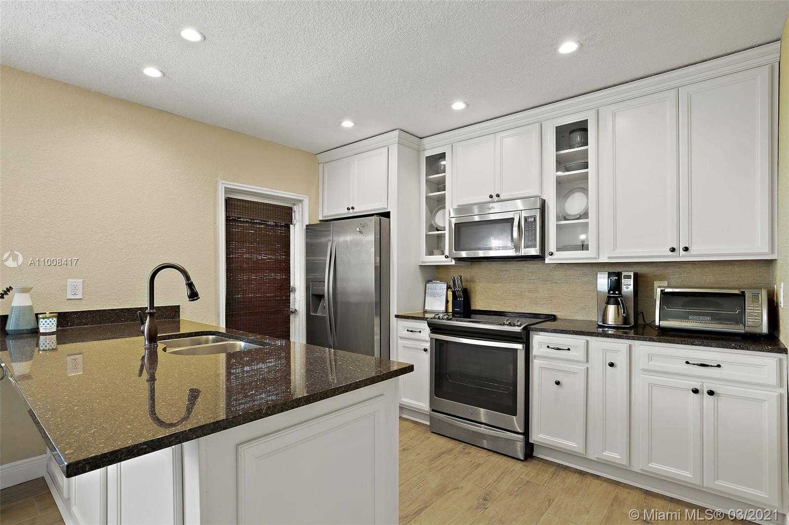 Small Image of 5916 SOUTH WEST 5TH TER, Miami Number 13