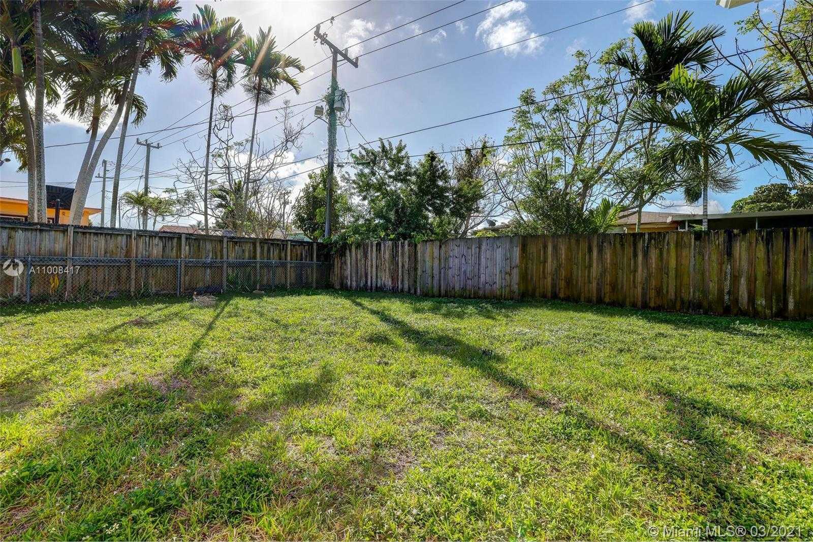 Small Image of 5916 SOUTH WEST 5TH TER, Miami Number 28
