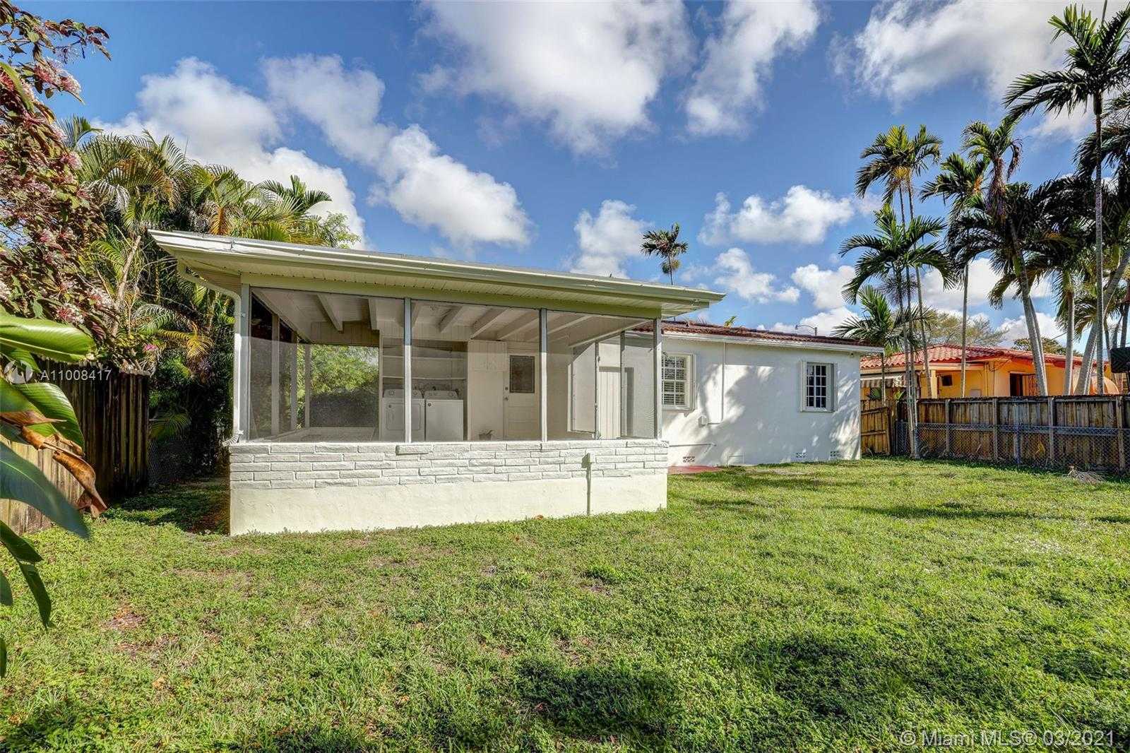 Small Image of 5916 SOUTH WEST 5TH TER, Miami Number 31