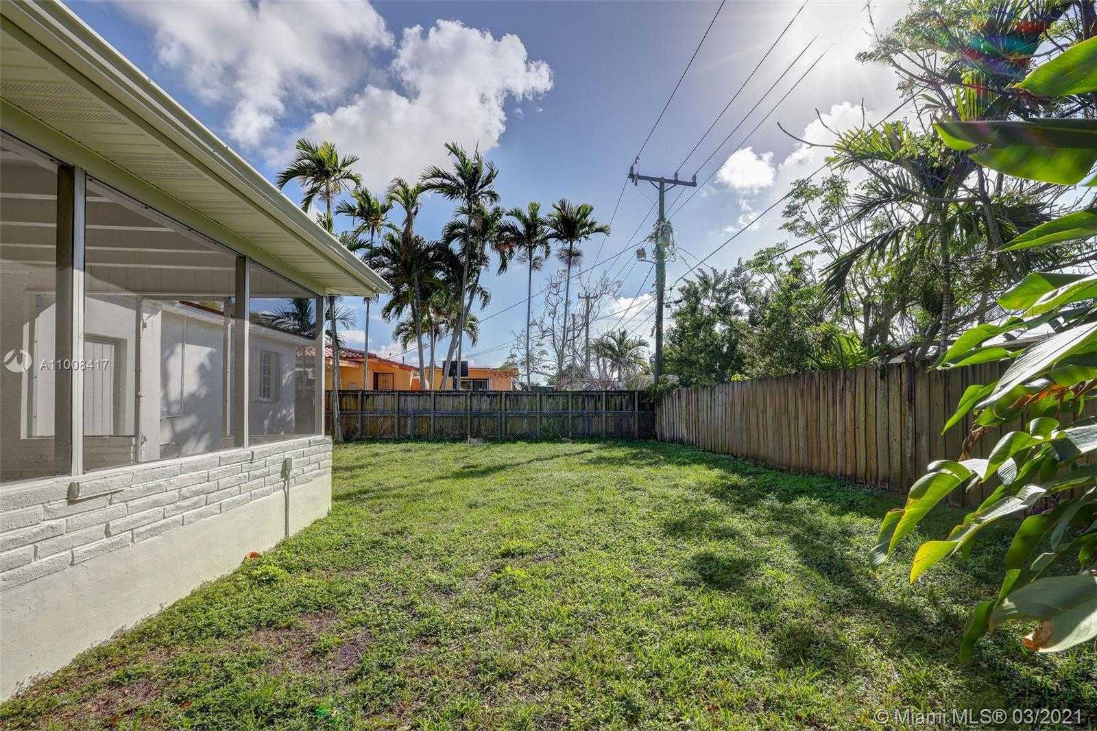 Small Image of 5916 SOUTH WEST 5TH TER, Miami Number 32
