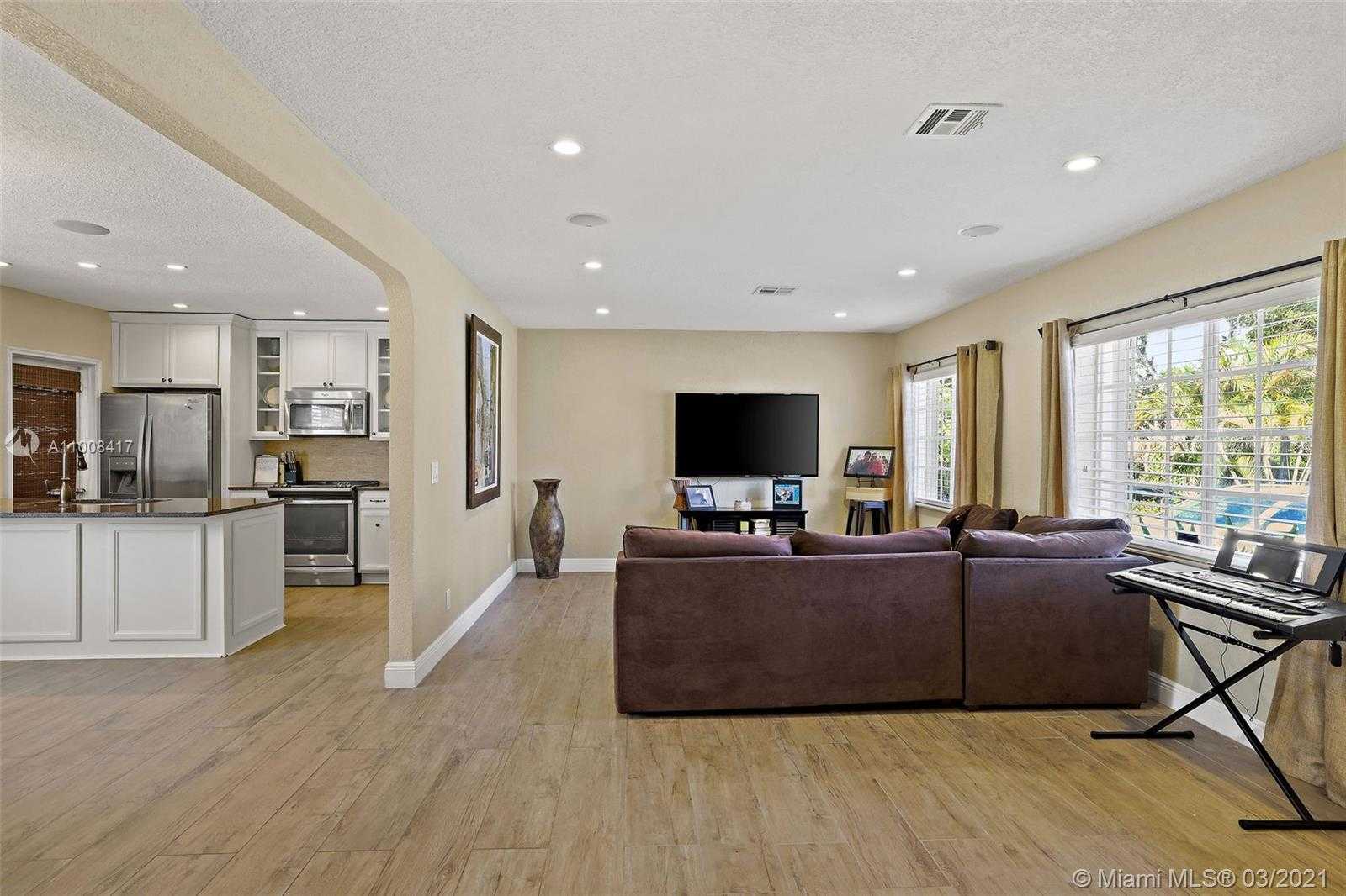 Small Image of 5916 SOUTH WEST 5TH TER, Miami Number 5