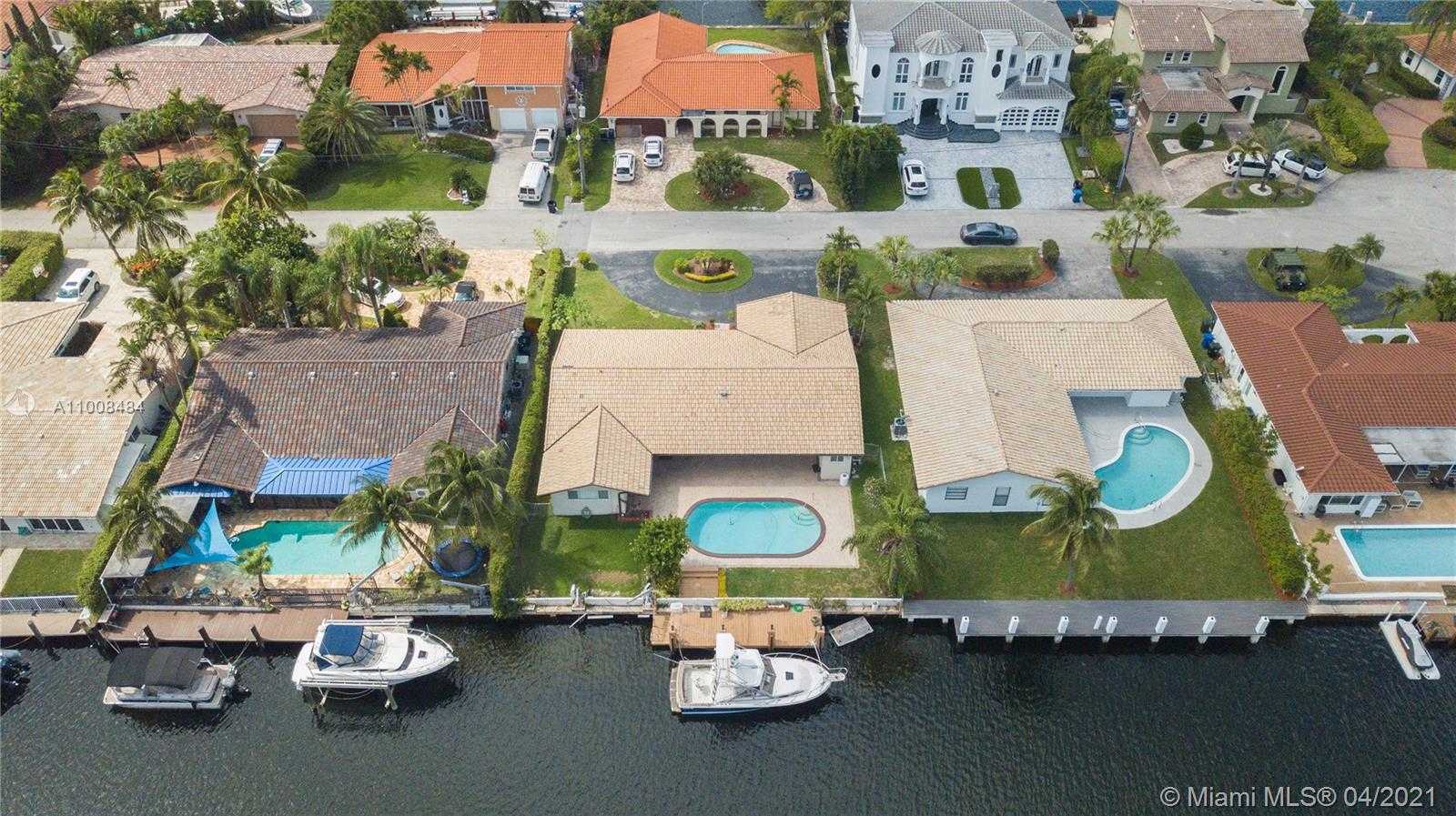Small Image of 16433 NORTH EAST 33RD AVE, North Miami Beach Number 10