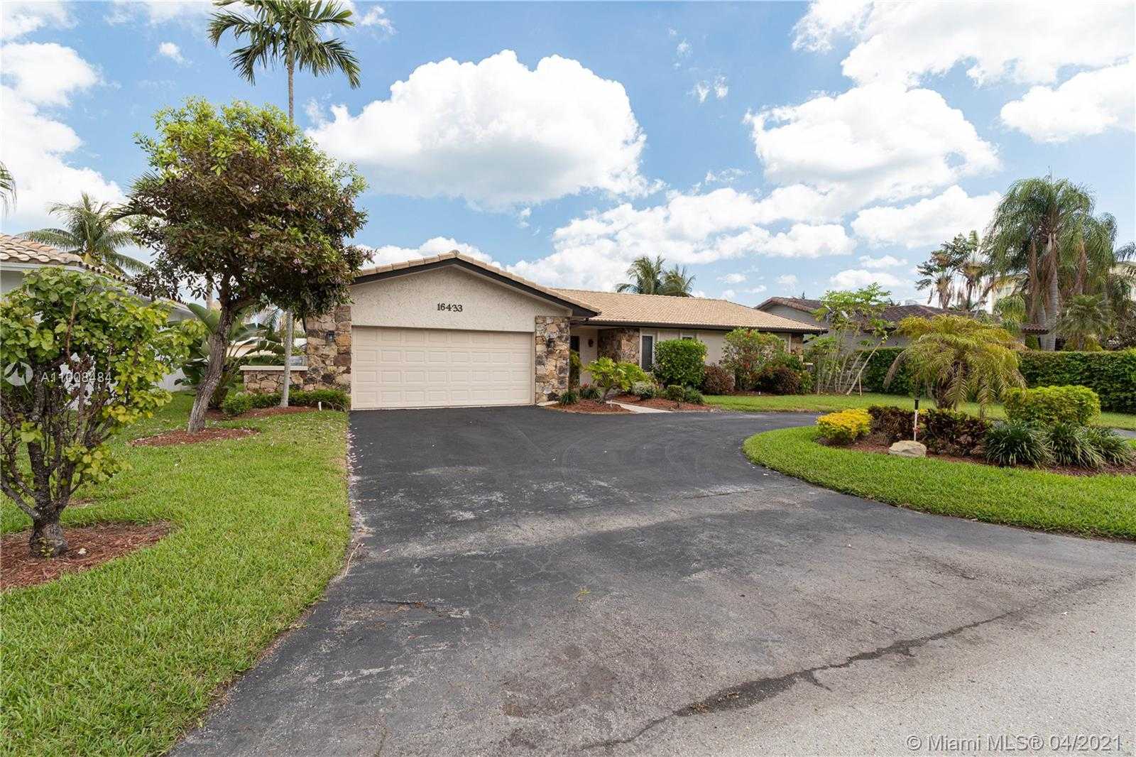 Small Image of 16433 NORTH EAST 33RD AVE, North Miami Beach Number 13