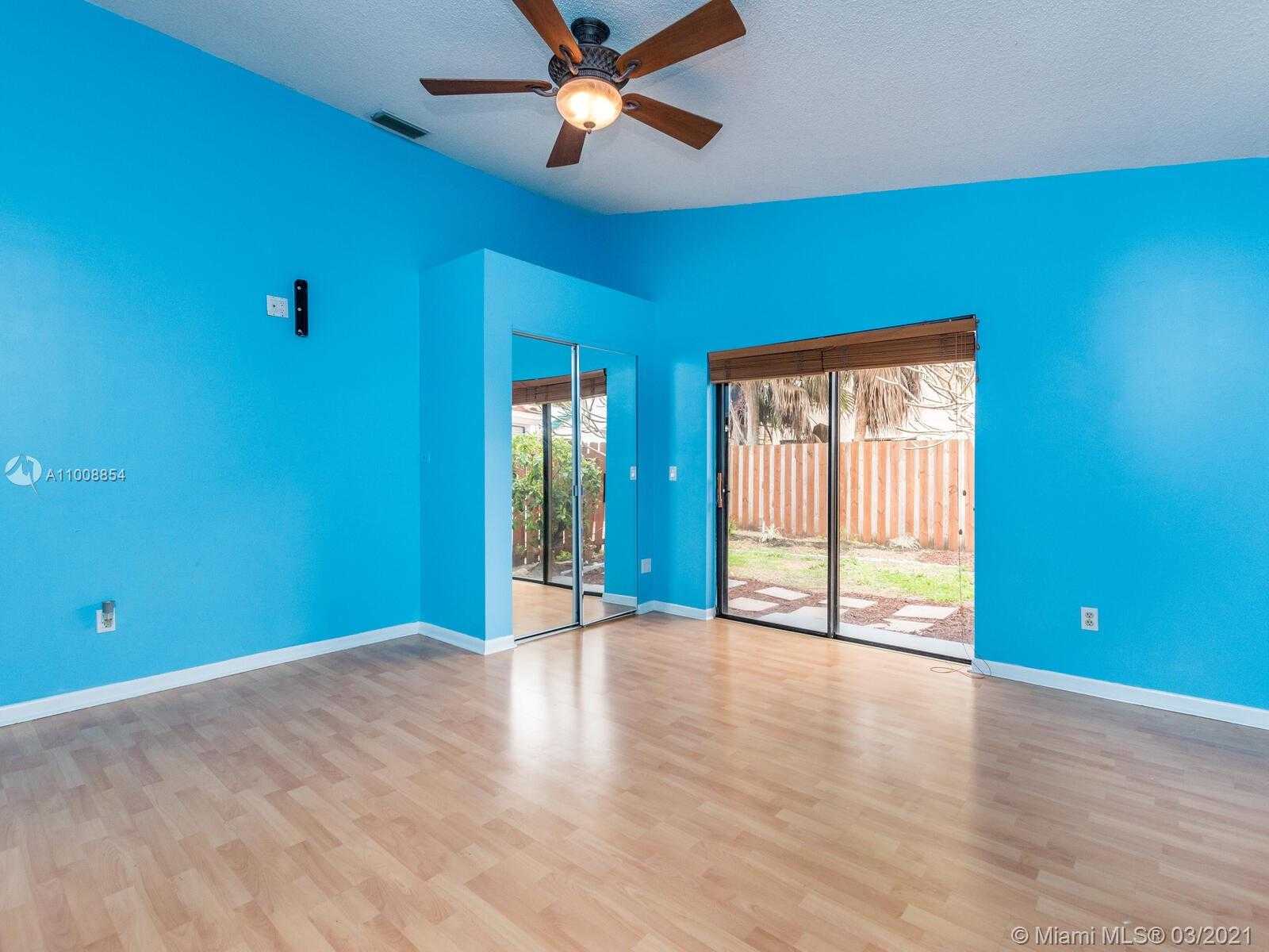 Small Image of 15011 DURHAM LN, Davie Number 15