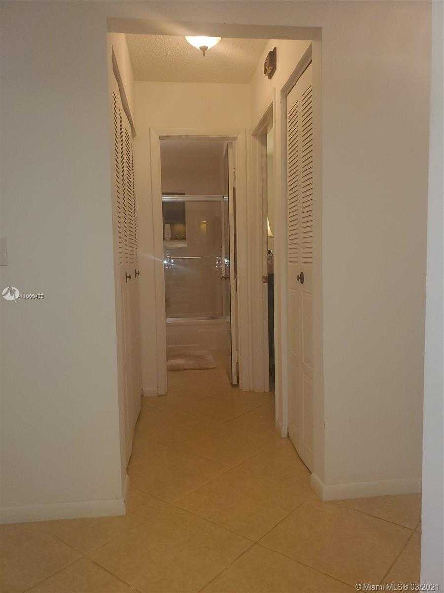 Small Image of 2030 SOUTH WEST 16TH PL, Deerfield Beach Number 17