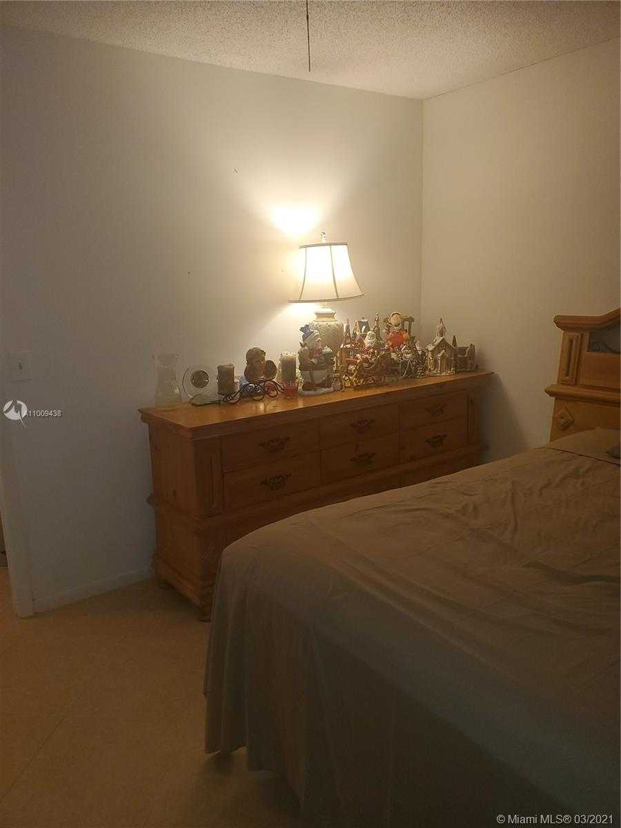 Small Image of 2030 SOUTH WEST 16TH PL, Deerfield Beach Number 20