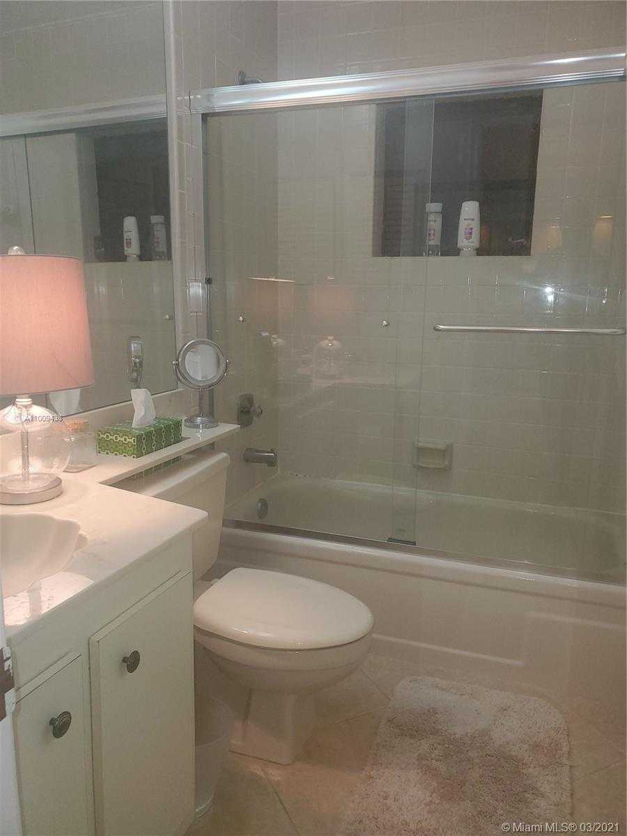 Small Image of 2030 SOUTH WEST 16TH PL, Deerfield Beach Number 21