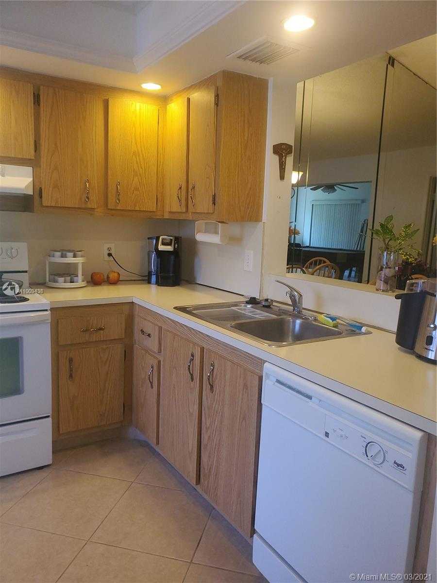 Small Image of 2030 SOUTH WEST 16TH PL, Deerfield Beach Number 24