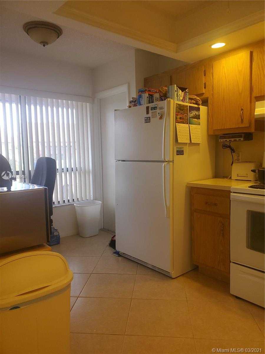 Small Image of 2030 SOUTH WEST 16TH PL, Deerfield Beach Number 25