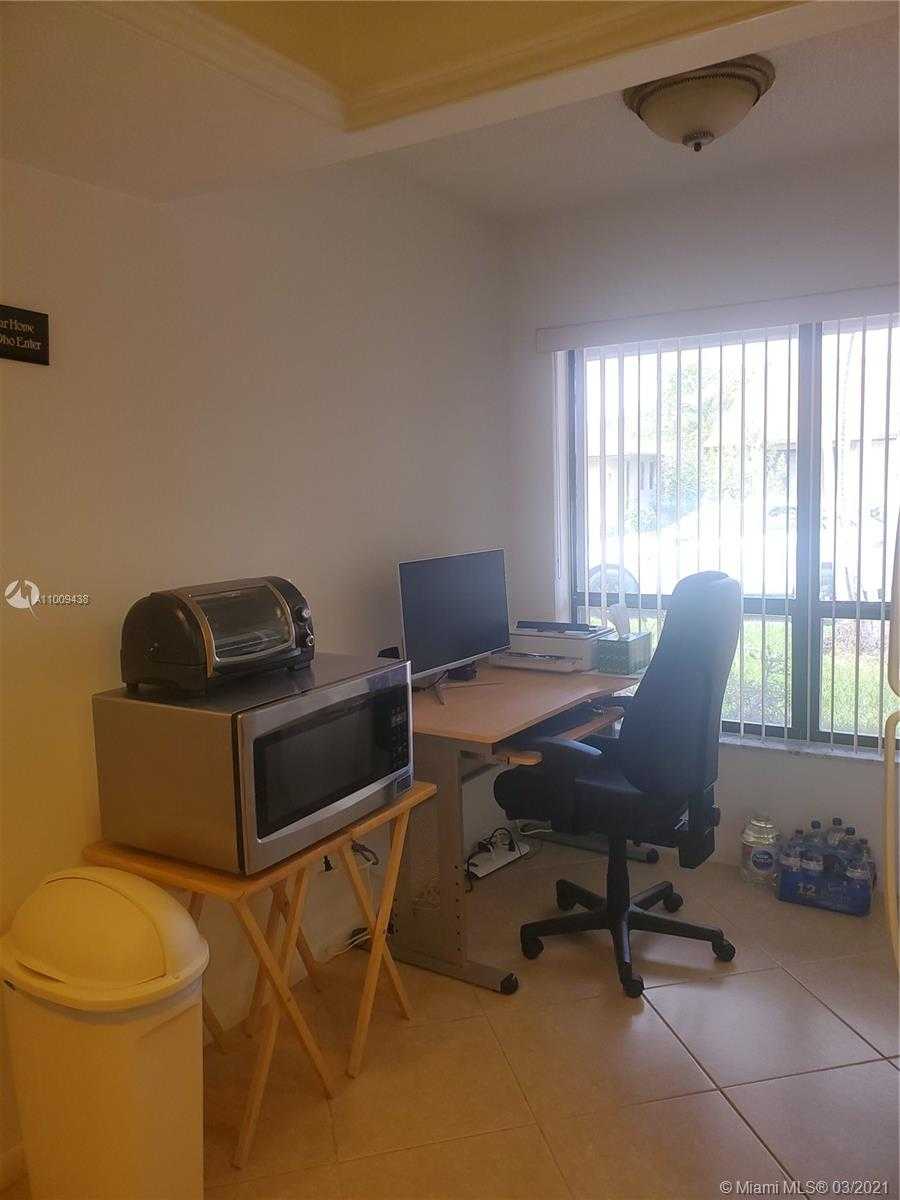 Small Image of 2030 SOUTH WEST 16TH PL, Deerfield Beach Number 26